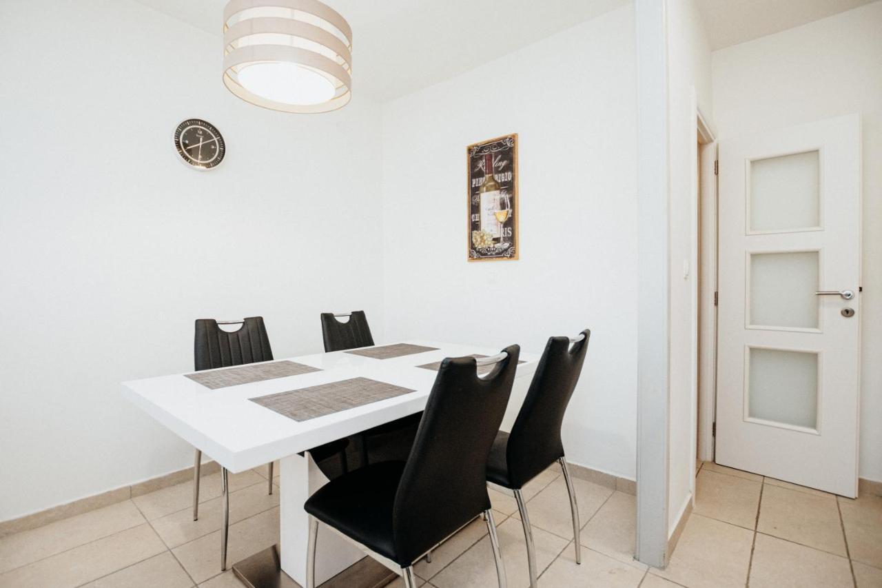 Double And Single S Apartments Zadar Dış mekan fotoğraf