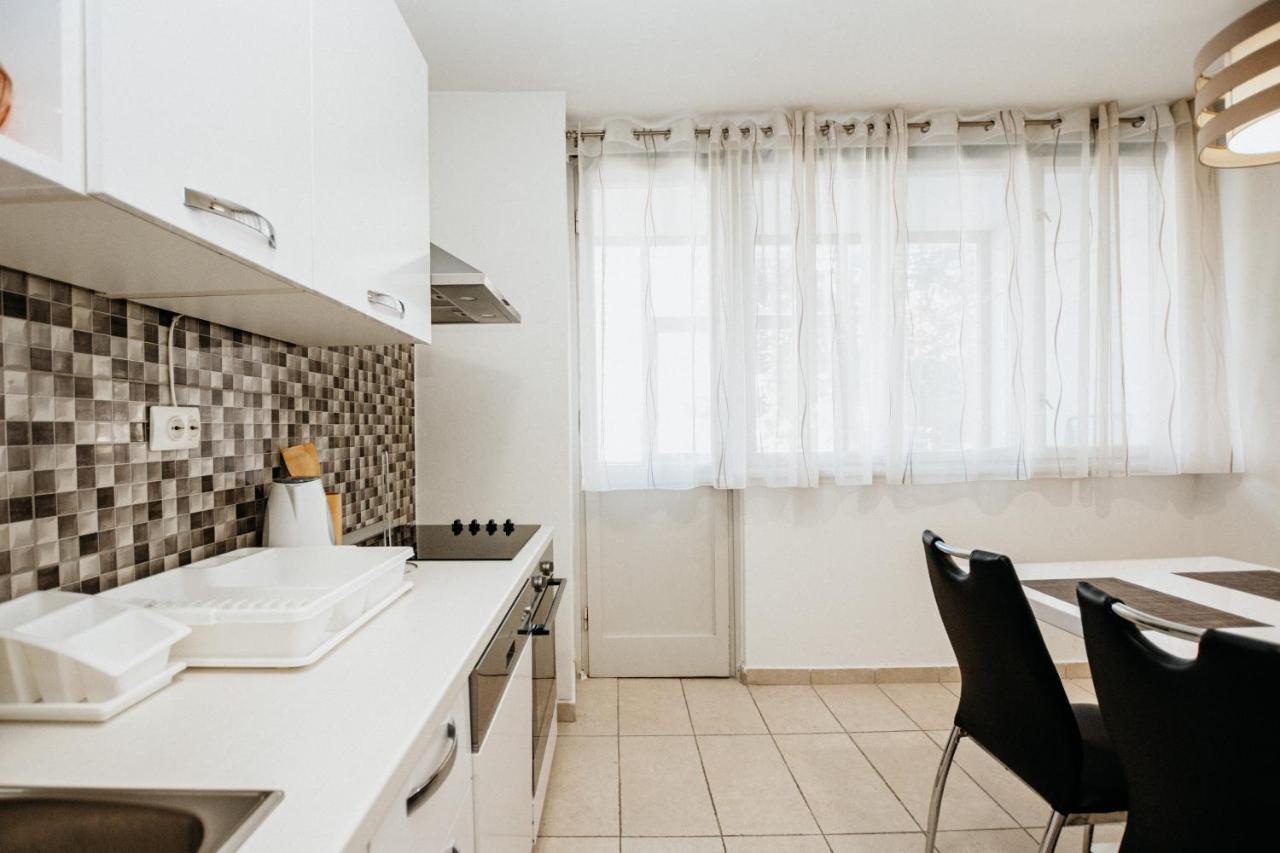 Double And Single S Apartments Zadar Dış mekan fotoğraf